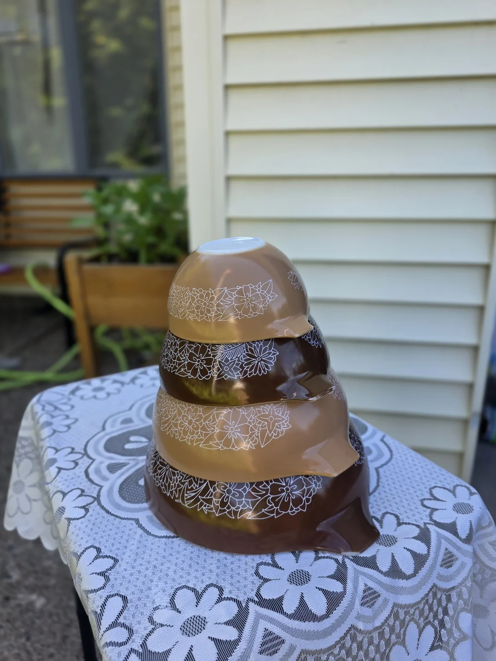 Vintage Pyrex Brown and Tan Floral Nesting Bowls - Set of 4